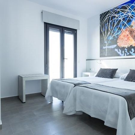 Hostal El Yunque Кониль-де-ла-Фронтера Номер фото