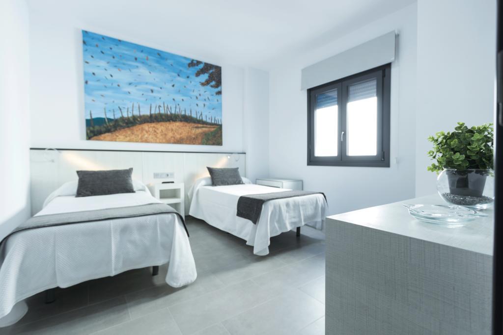 Hostal El Yunque Кониль-де-ла-Фронтера Номер фото