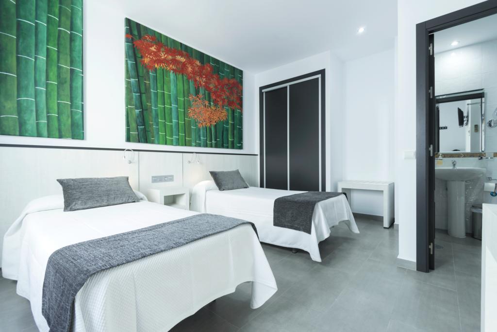 Hostal El Yunque Кониль-де-ла-Фронтера Номер фото