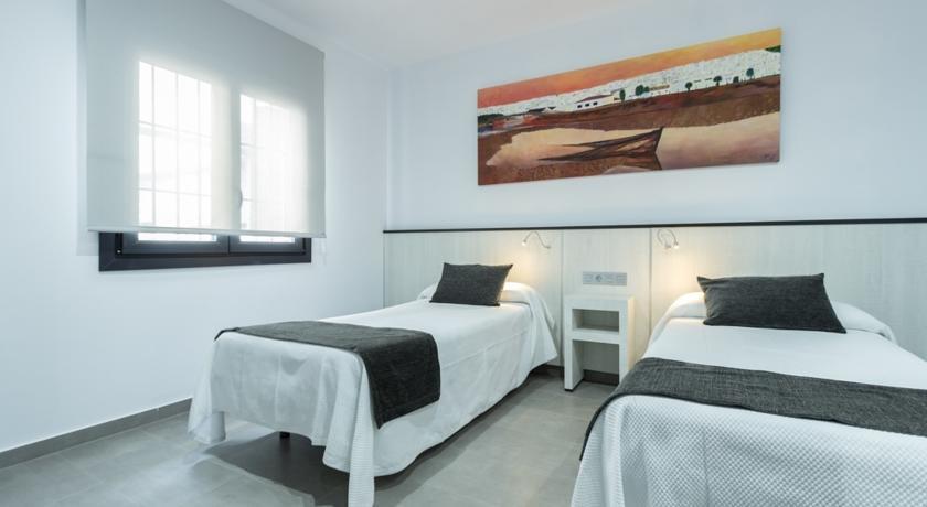 Hostal El Yunque Кониль-де-ла-Фронтера Номер фото