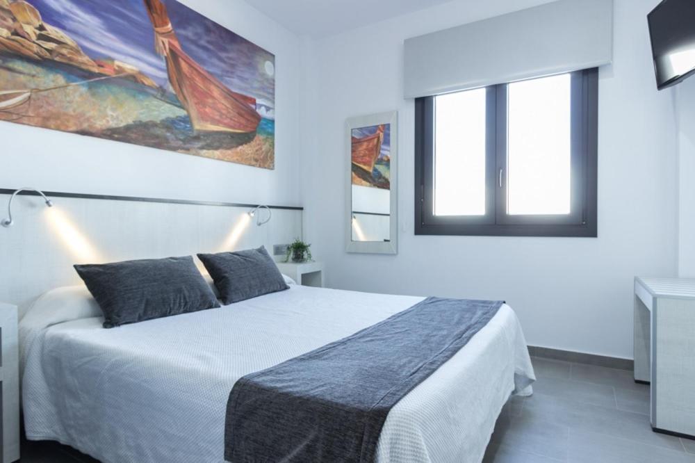 Hostal El Yunque Кониль-де-ла-Фронтера Экстерьер фото